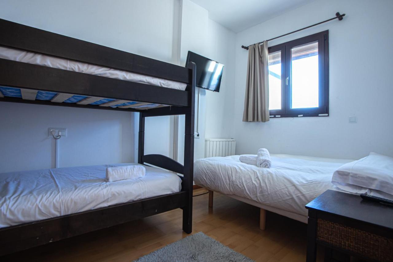 Iris Apartment *